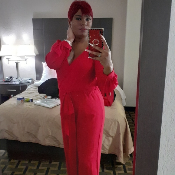 Meet your Posher, Jessica - Picture 2 of 8